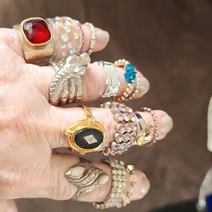 Lot of 15 Assorted Vintage Rings 💍